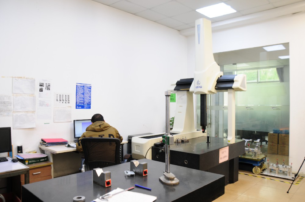 吴中兴吴路冲压一厂